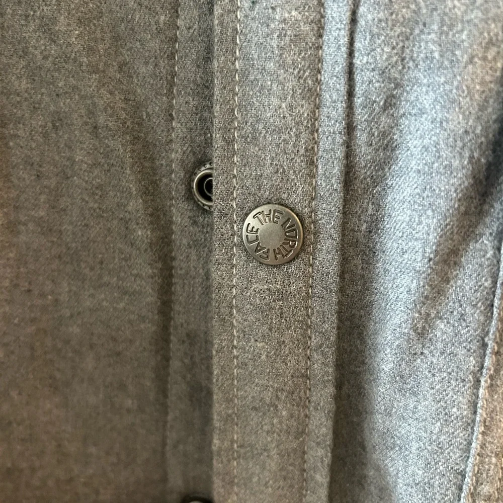 The North Face lightweight button